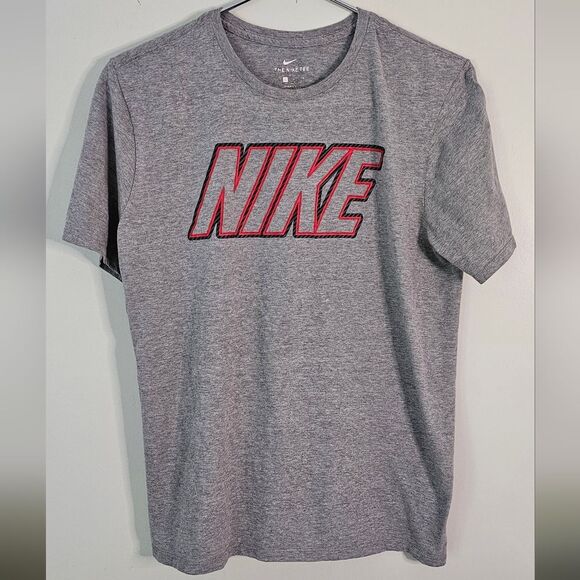 Me Nike Gray Short Sleeve Tee with Iconic Logo. Size Large. GREAT 4 A BUNDLE! - Picture 1 of 2